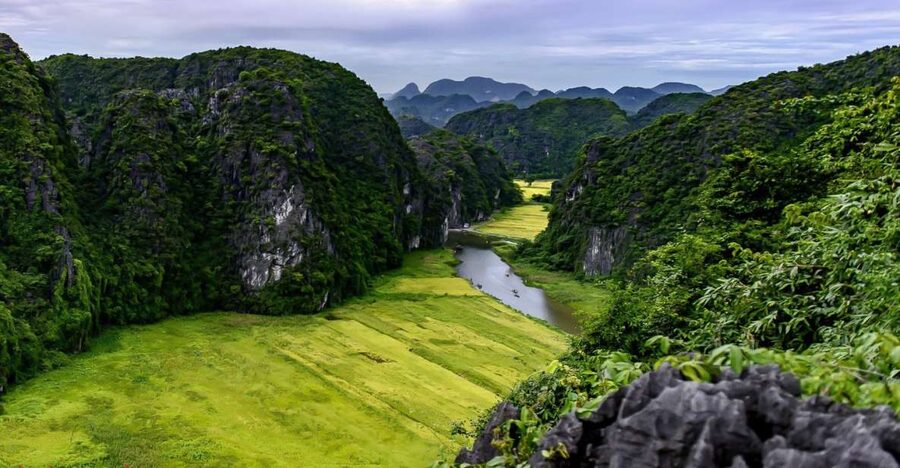 Ninh Binh Daily: Hoa Lu, Mua Cave, Tam Coc, Bike & Swimming - Key points to know before booking