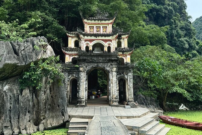 Ninh Binh Day Escape from Hanoi: Local Life, Connection & Tales - Transport, timing, and what is included