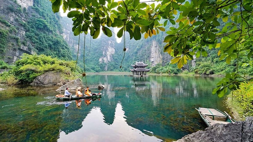 Ninh Binh Day Tour: Hoa Lu, Trang An Mua Cave, Boat Ride - Hoa Lu, Vietnam’s first capital