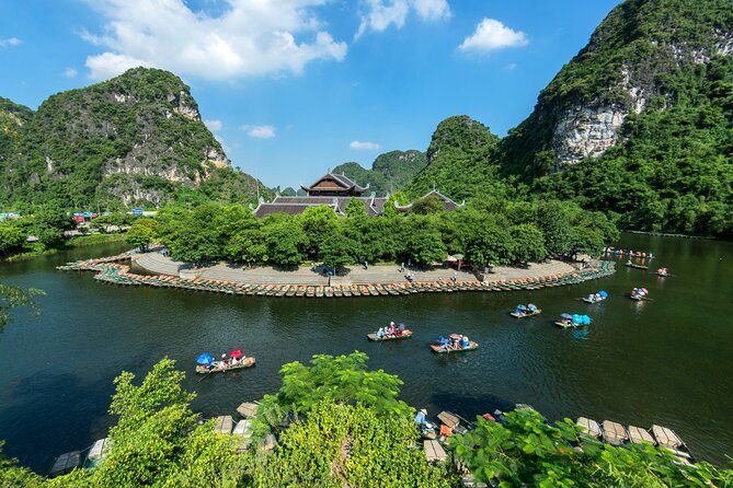 Ninh Binh Day Trip: Hoa Lu-Trang An/Tam Coc-Mua Cave-Cycling-Boat - Guide quality and group management