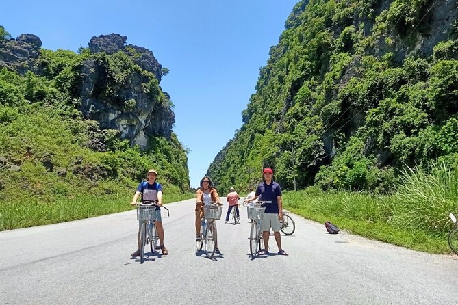 Ninh Binh full day-Hoa Lu temple & biking, Tam Coc boat trip, Dragon mountain - Tam Coc by bamboo boat