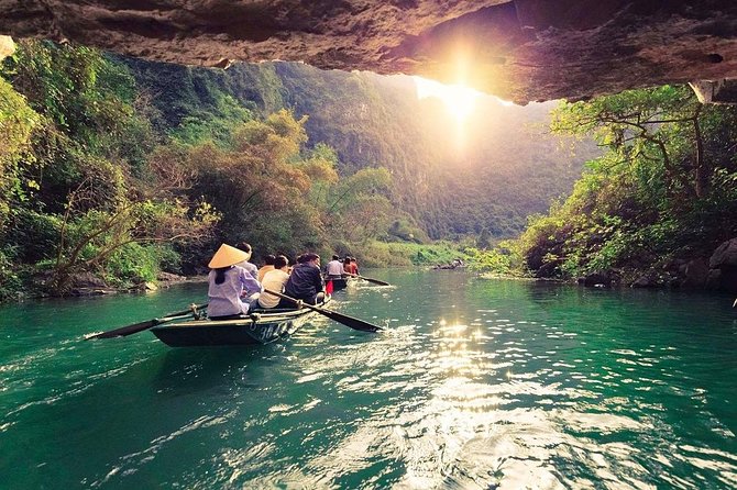 Ninh Binh Full Day Small Group Bai Dinh Trang An Mua Cave Tour - Bai Dinh Pagoda and its enormous scale