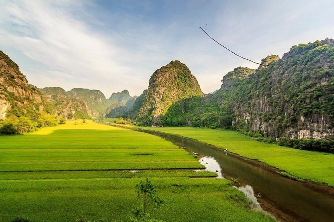Ninh Binh Full Day Tour From Hanoi: Hoa Lu - Trang An - Mua Cave - Mua Cave and the nearly 500-step climb