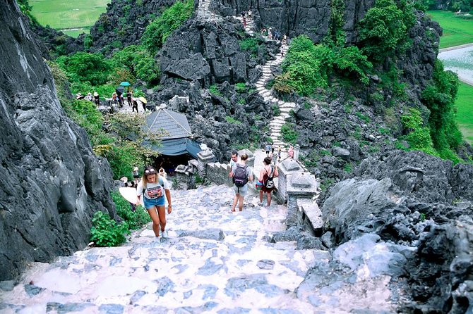 Ninh Binh Full-Day Tour from Hanoi to Hoa Lu, Tam Coc & Mua Cave Via Boat & Bike - A short bicycle ride through village life
