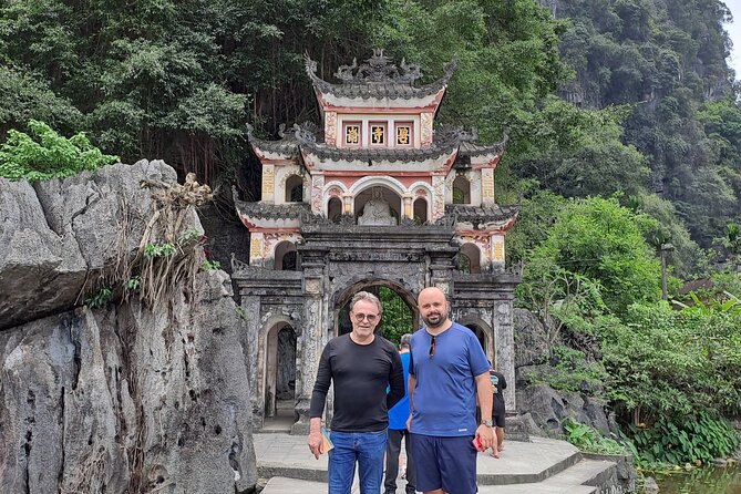 Ninh Binh Full Day Tour Group 8 (Trang An- Bich Dong- Mua cave) - Lunch with a taste of local cooking