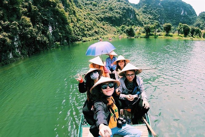 Ninh Binh Full-Day Trip to Trang An Mua Cave Hoa Lu Buffet Lunch - Lunch and the middle of the day