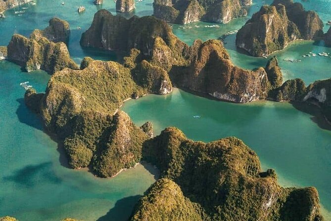 Ninh Binh Ha Long | 3 days 2 nights | 2026 Updated Travel Package - Trang An’s waterways and grottoes