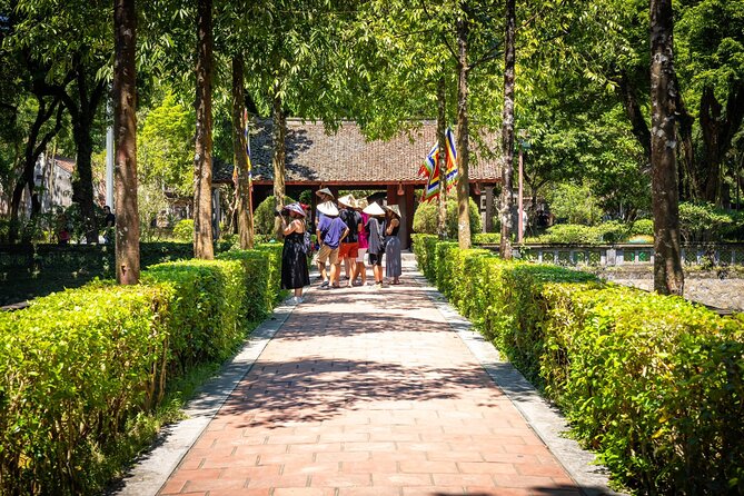 Ninh Binh Highlights Tour - Hoa Lu, Trang An And Mua Cave - The ride back to Hanoi