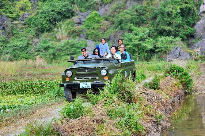 Ninh Binh HIGHTLIGHT & HIDDEN GEM Tour From Hanoi: Skip-The-Line - A home-style lunch beside the countryside