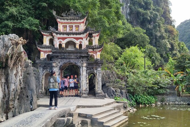 Ninh Binh HIGHTLIGHT & HIDDEN GEM Tour From Hanoi: Skip-The-Line - Hoa Lu, Vietnam’s ancient capital