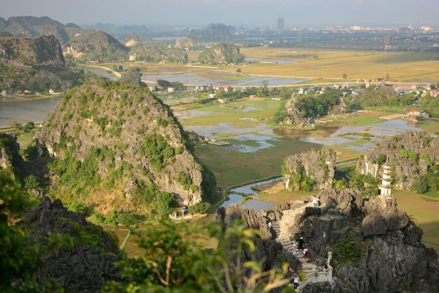 Ninh Binh: Hoa Lu, Mua Cave, and Trang An Tour and Boat Ride - Who should book this tour?