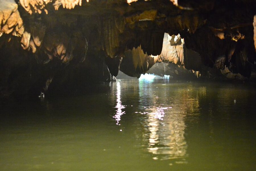 Ninh Binh: Hoa Lu, Mua Cave, and Trang An Tour and Boat Ride - What the guide adds