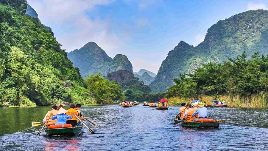 Ninh Binh Jeep Tour: Trang An Boat Ride, Bich Dong, Mua Cave - Who Should Book This Ninh Binh Jeep Adventure?