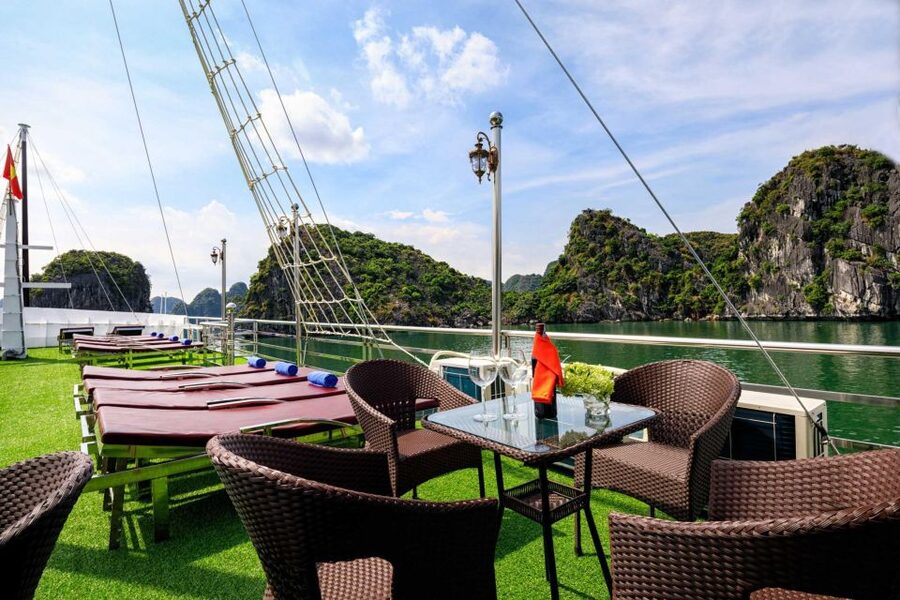 Ninh Binh: Lan Ha Bay 2D 1N cruises- bike tour, kayak, meals - The route back to Hanoi