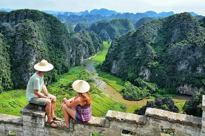 Ninh Binh Luxury Day Tour to Hoa Lu Trang An Mua Cave Max 9Pax - Hoa Lu, Vietnam’s former capital