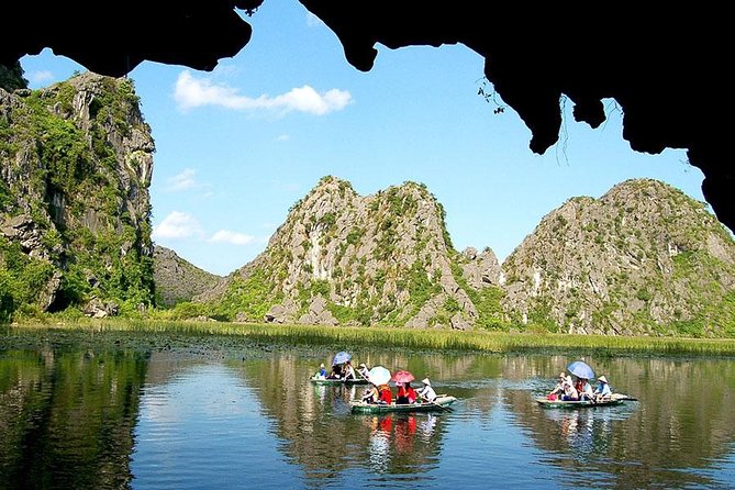 NINH BINH MEMORABLE DAY: Hoa Lu, Mua Cave, boat trip Tam Coc, Trang An optional - Five things to know before booking