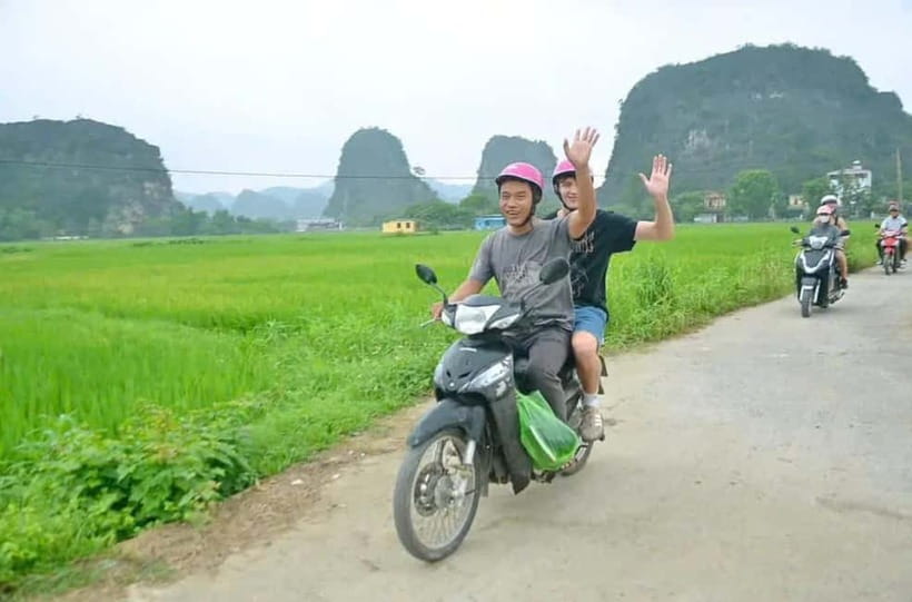 Ninh Binh Sunset Motorbike: Mua Cave, Coi Khe & Hoa Lu Town - Coi Khe Village and a quieter side of rural life