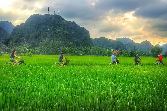 Ninh Binh Tour Bai Dinh Trang An Mua Cave Small Group Limousine - What to bring and how to pace yourself