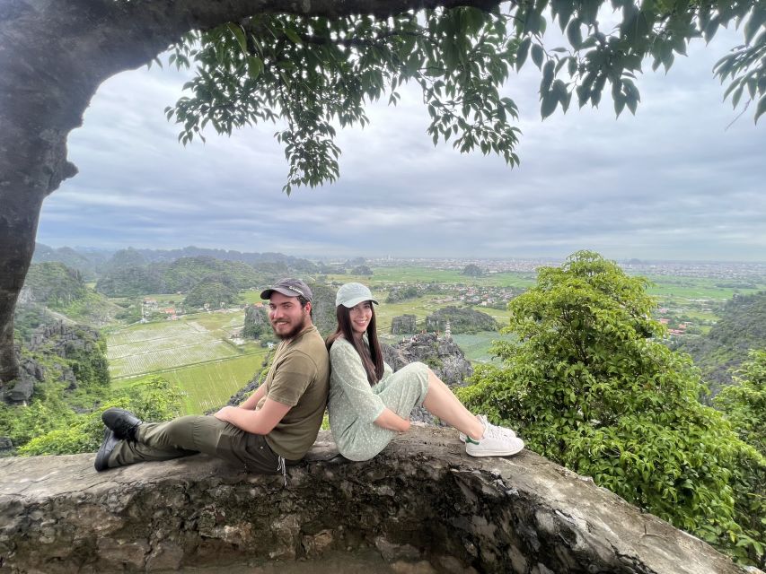 Ninh Binh Tour: Full-Day Hoa Lu and Tam Coc Boat Tour - Hoa Lu, Vietnam’s early capital
