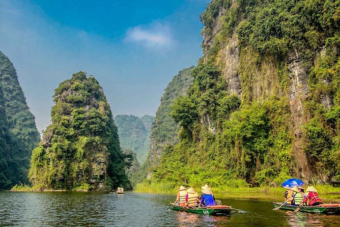 Ninh Binh: Trang An, Bai Dinh, Hoa Lu, Mua Cave, Small Group Tour - Bai Dinh Pagoda’s grand scale