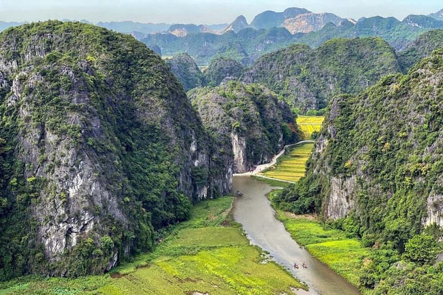 Ninh Binh: Trang An Boat Ride, Hoa Lu & Mua Cave Sunset - Hoa Lu, Vietnam’s first royal capital