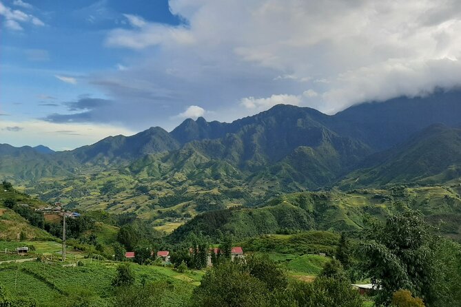 One day Trekking in Sapa and Muong Hoa Valley with local guide - Sapa Market gives you a brief town-side start