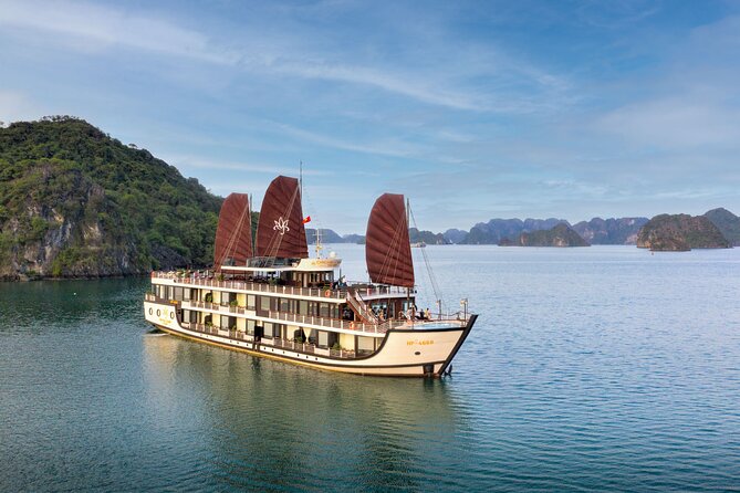Orchid Trendy Cruises 2Days/1 Night 5 Star Cruises - Sunrise Tai Chi on the second morning