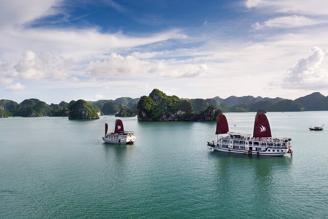Overnight Bai Tu Long Bay Cruise from Hanoi - Ha Long Bay All-Inclusive - Thien Canh Son Cave and the pace of the afternoon