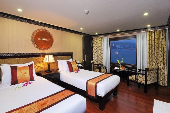 Overnight Halong Bay Cruise on the Starlight - Luon Cave by bamboo sampan or kayak
