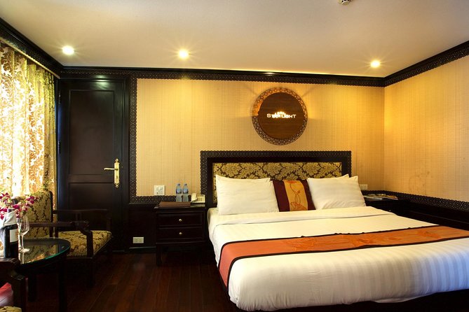 Overnight Halong Bay Cruise on the Starlight - Meals, cabin comfort, and the onboard rhythm