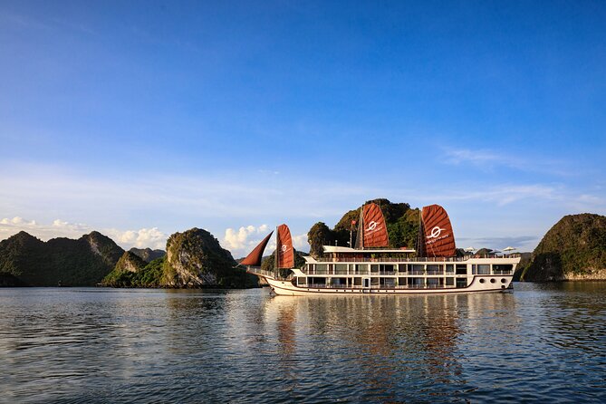 Overnight Halong Bay-Lan Ha Bay Cruise with V'Spirit Cruises - Leaving Hanoi for Tuan Chau Marina