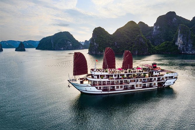 Overnight Luxury 5 Star Alisa Cruise with Meals, Kayak or Bamboo Boat - Day two: tai chi, Sung Sot Cave, and an early checkout