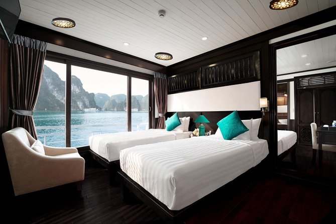 Overnight Luxury 5 Star Alisa Cruise with Meals, Kayak or Bamboo Boat - Who will get the most from this cruise
