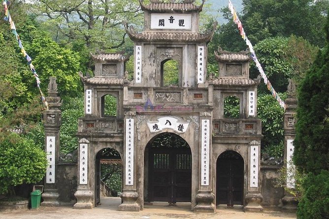 Perfume Pagoda Day Trip from Hanoi - Trinh Temple and the first look at the sacred site