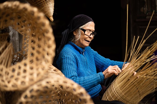 Photo Tour to Capture The Vanishing Craft of Making Fish Traps - How to photograph the old house and working hands