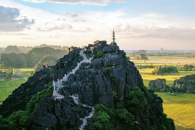 Private 1 day in Ninh Binh with Hoa Lu, Trang An and Mua cave - Who will get the most from this Ninh Binh trip