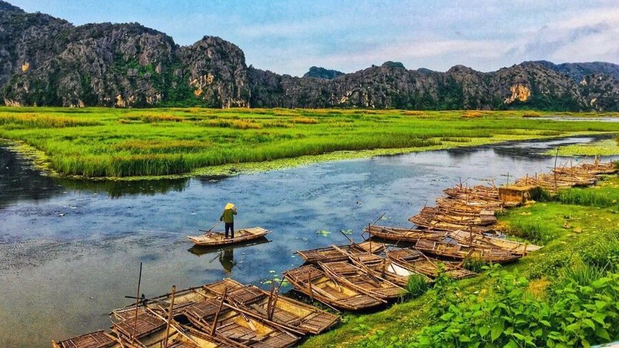 Private Car/Bus Renting Hanoi - Ninh Binh - Halong - Sapa... - What the $210 price really buys you