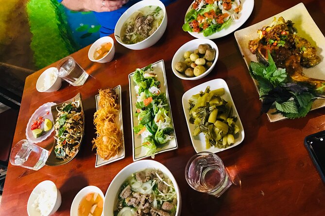 Private Cooking Class with 5 dishes of your choice - The Old City Gate and Hanoi’s setting
