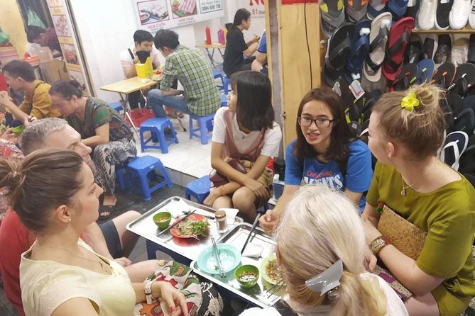 Private food tour with Real Foodie - Hanoi Opera House and French-era architecture