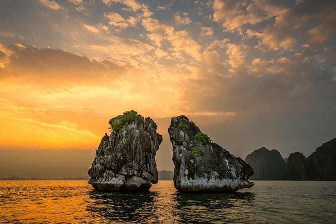 Private Full-Day Tour to Halong Bay from Hanoi - Hanoi pickup and the three-hour road journey