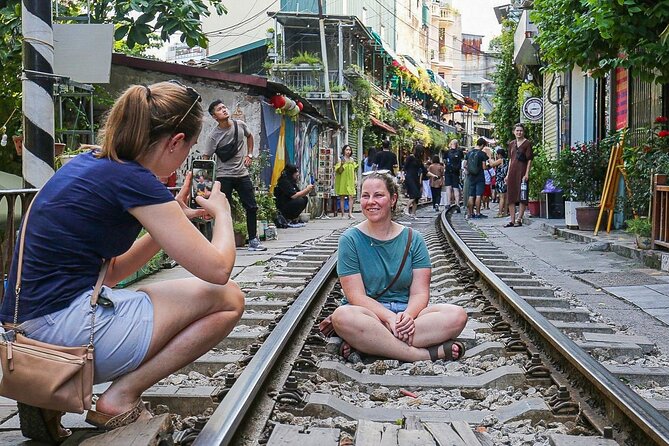 Private Hanoi Food Tour with Train Street and Local Delights - Why combine Hanoi food with Train Street?