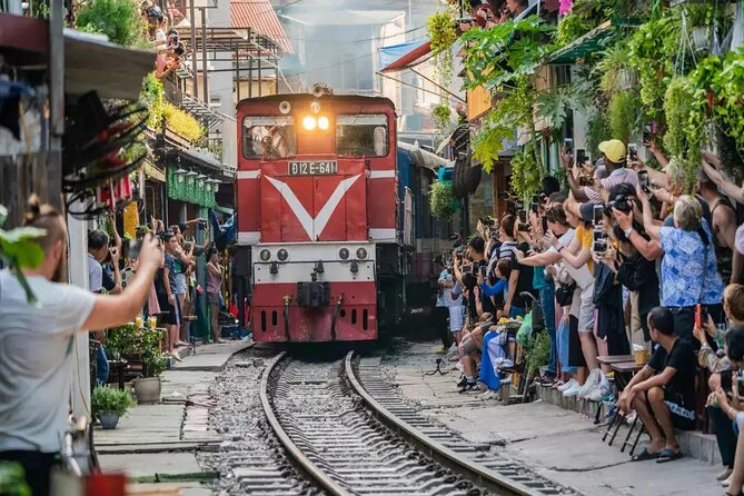 Private Hanoi Food Tour with Train Street and Local Delights - What $40 buys you in Hanoi