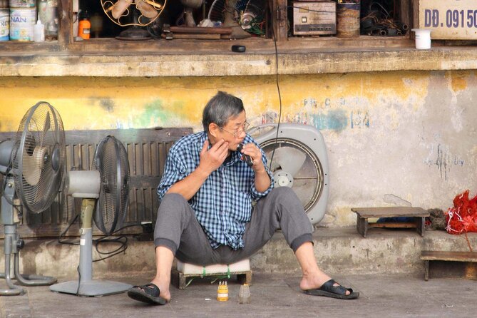Private Hanoi Half-Day Tour: Train Street and Must Visit Places - Dong Xuan Market and the Old Quarter