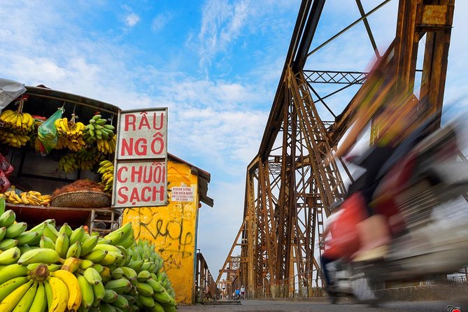 Private Hanoi Motorbike Sightseeing and Food Tour - The Old Quarter food crawl
