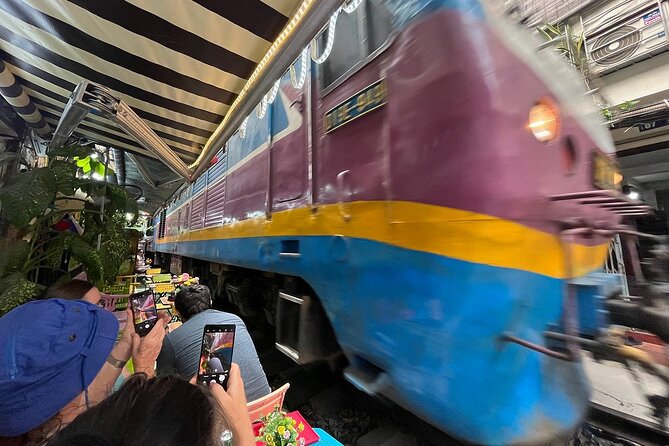 Private Hanoi Sightseeing Tour by Army Jeep - B-52 Victory Museum: a focused wartime visit