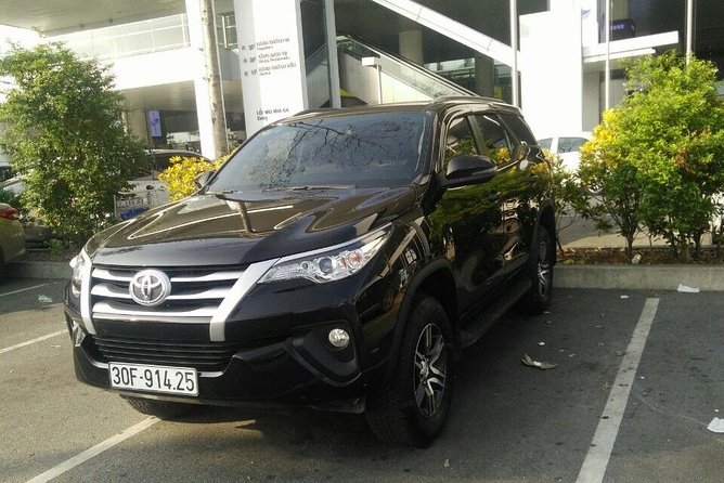 Private Noi Bai airport transfer (HAN) Arrival or Departure - Why the airport meeting point helps