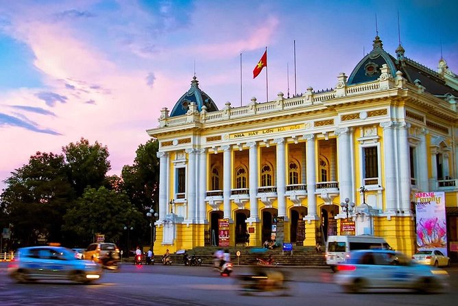 Private Tour: Hanoi City Tour Including Water Puppet Show and Cyclo Ride - Temple of Literature and Long Bien Bridge