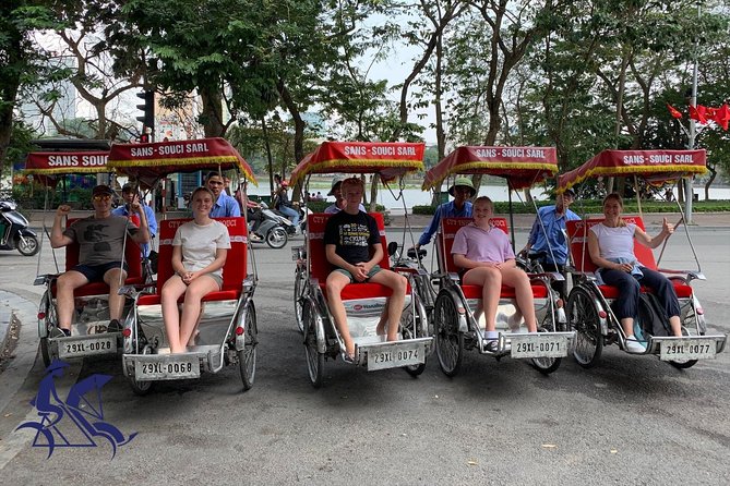 Private tour - Hanoi old quarter cyclo tour (2 hours) - What private means for couples, families, and solo visitors