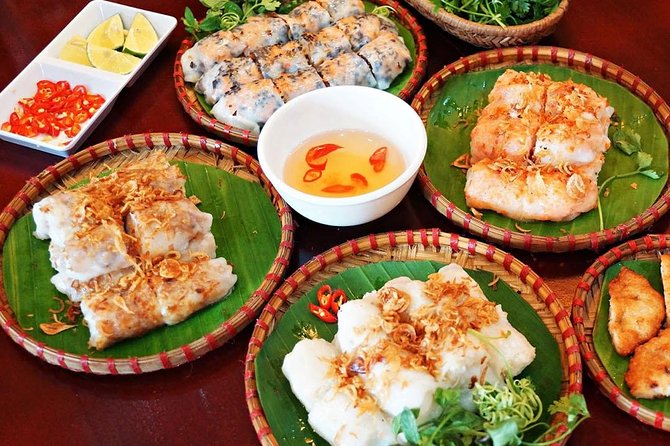 Private Tour: Hanoi Street Foods - Train Street - Hidden Gems - Hanoi Train Street after the food walk
