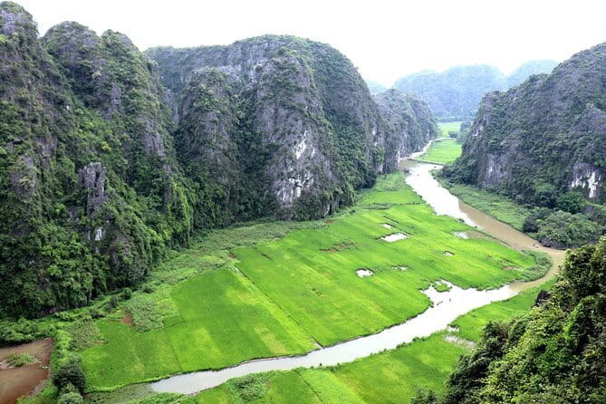 PRIVATE TOUR Ninh Binh One Day - Hoa lu- Tam Coc - Mua Cave - Three Ninh Binh highlights in one day